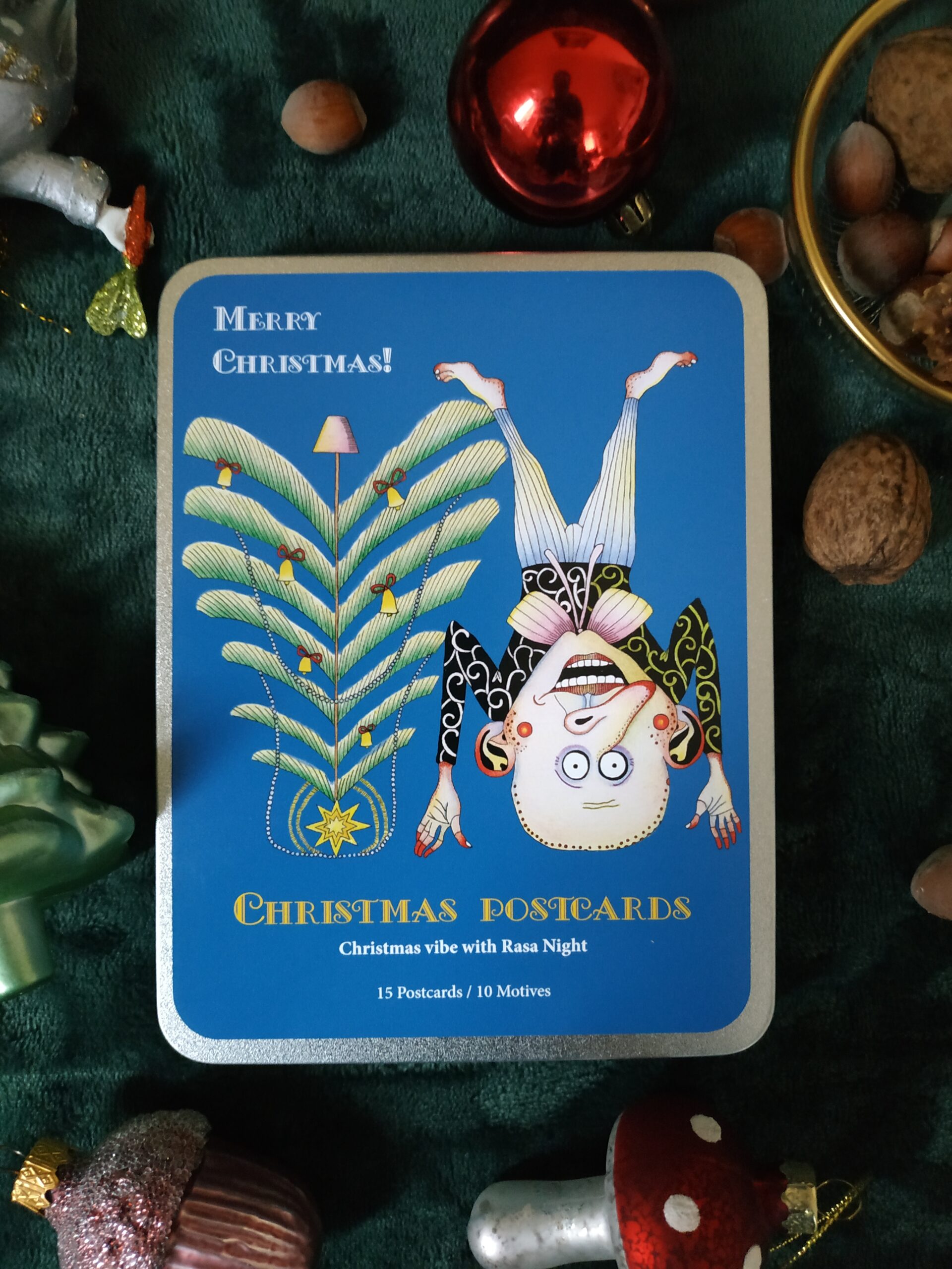 A set of "crazy" Christmas postcards - Image 4
